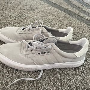 Men’s Adidas sneakers
